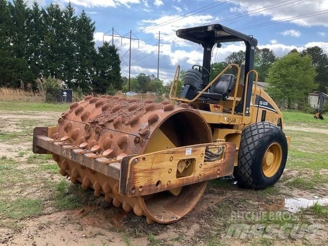 CAT CS-533E Single drum rollers