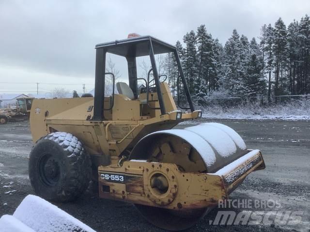 CAT CS-553 Single drum rollers