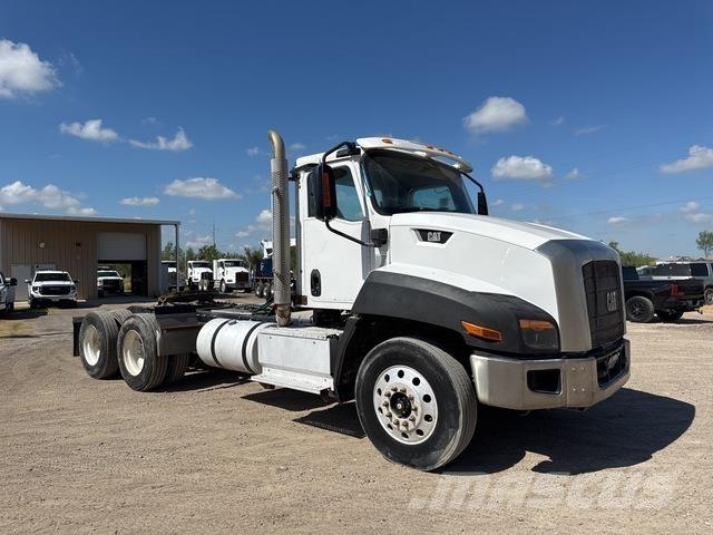 CAT CT660S Tractor Units