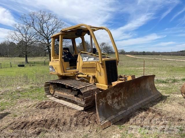 CAT D3G LGP Crawler dozers