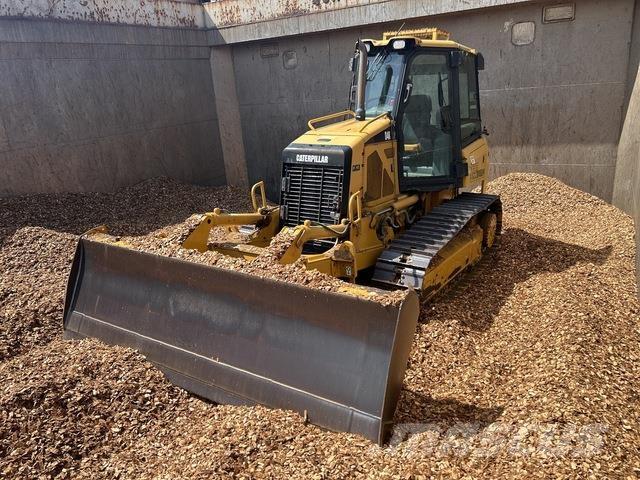 CAT D4K LGP Crawler dozers