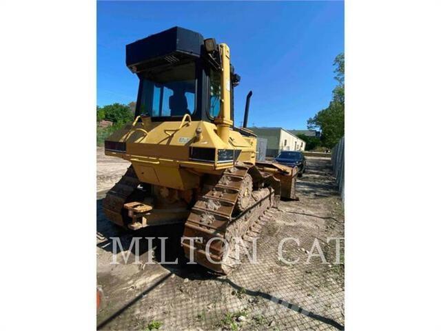 CAT D6M XL Crawler dozers