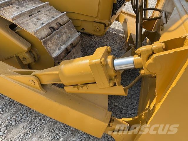 CAT D6T Crawler dozers