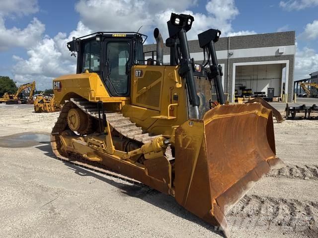 CAT D7 Crawler dozers