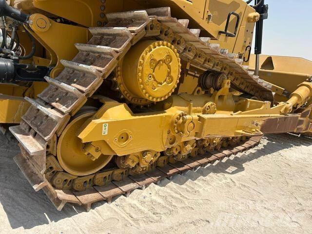 CAT D8 Crawler dozers