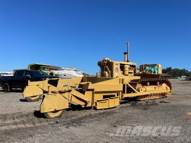 CAT D8 Crawler dozers