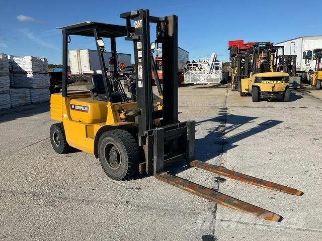 CAT DP30 Forklift trucks - others