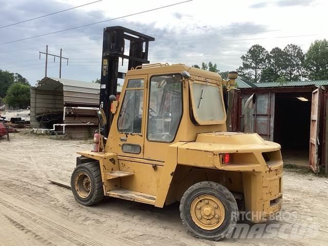 CAT DP70 Construction - Others