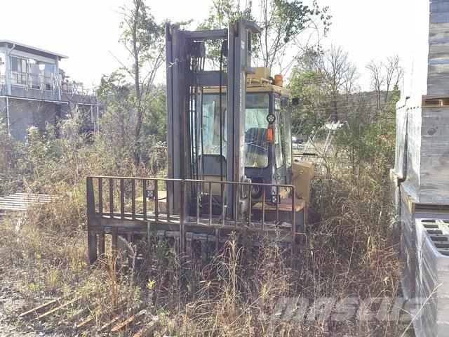 CAT DP70 Forklift trucks - others