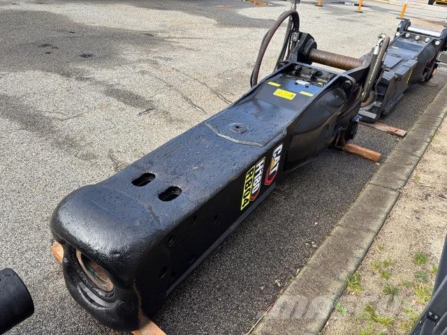 CAT H180 Hammers / Breakers
