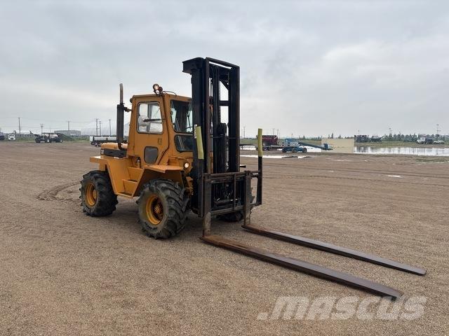CAT R80 Rough terrain trucks