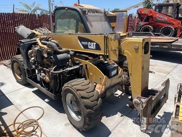 CAT TH255 Telescopic handlers