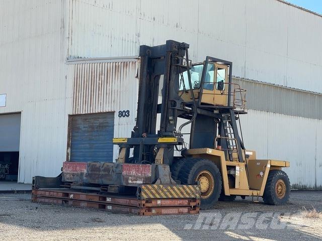 CAT V800 Container handlers