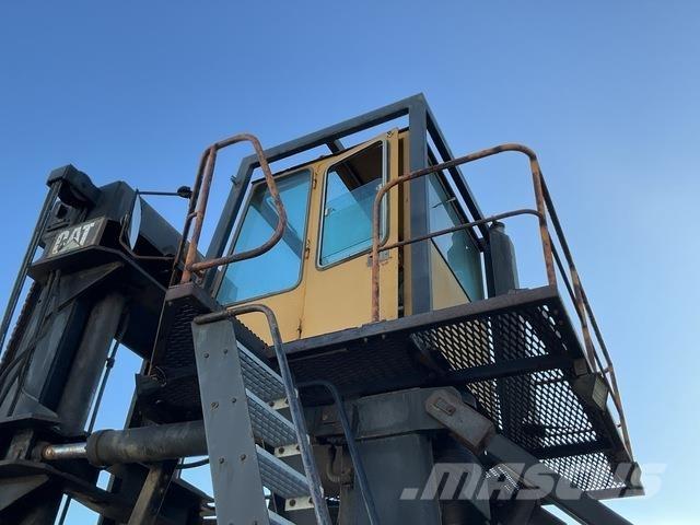 CAT V800 Container handlers