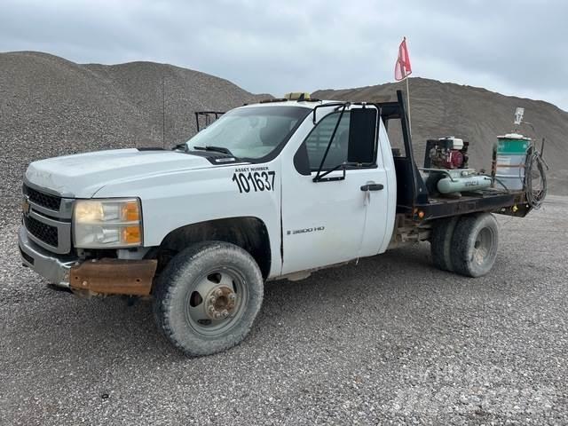 Chevrolet 3500 Flatbed / Dropside trucks