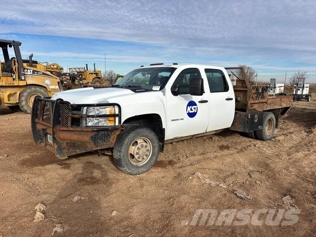 Chevrolet 3500 Flatbed / Dropside trucks