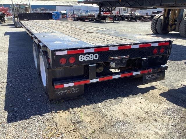 Clark  Low loaders