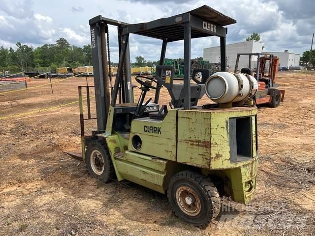 Clark GPS25MC Construction - Others