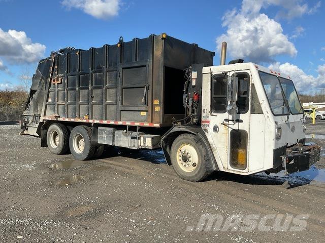  Crane Carrier Waste trucks