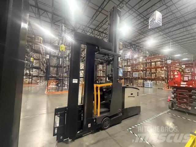 Crown TSP6500 Electric forklift trucks