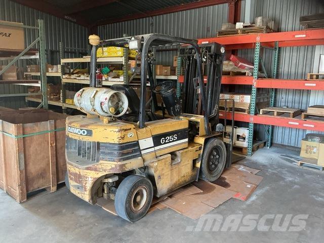 Daewoo G25S-2 Construction - Others