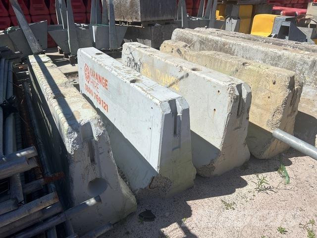  DB80 Construction - Others