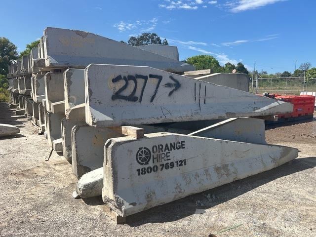  DB80 Construction - Others