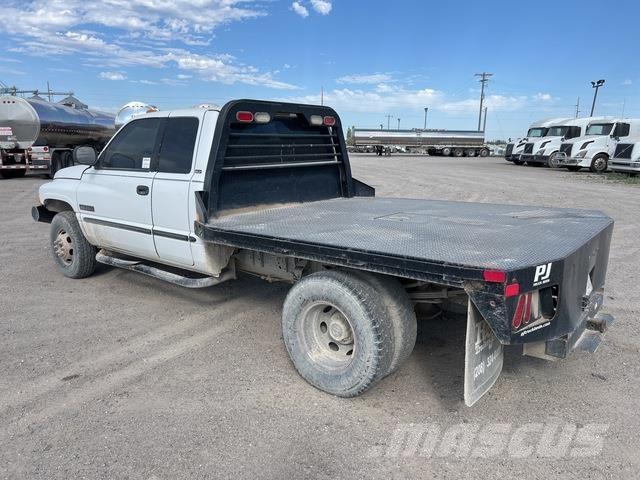 Dodge Ram 3500 Flatbed / Dropside trucks