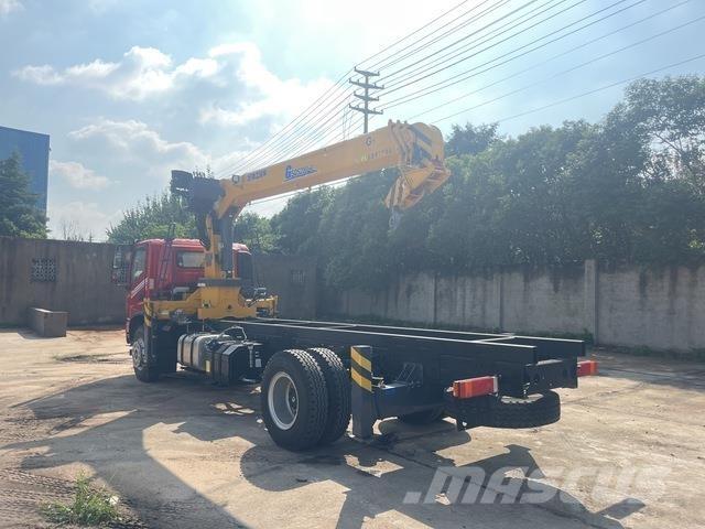 Dongfeng DV3 Crane trucks