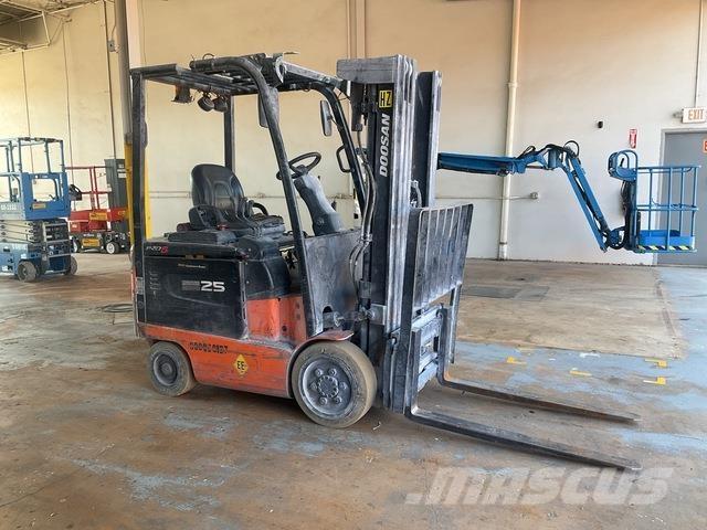 Doosan BC25S-5 Electric forklift trucks