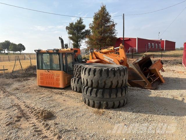 Doosan DL300 Wheel loaders