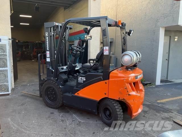Doosan G25E-7 Construction - Others