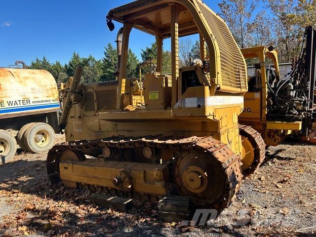 Dresser TD15E Crawler dozers