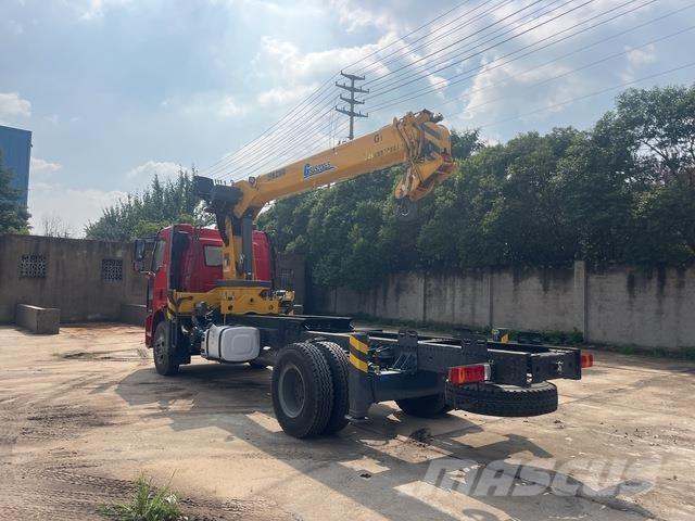 FAW J6L-240 Crane trucks