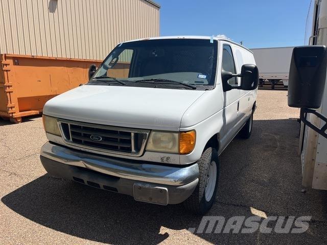 Ford E-150 Panel vans