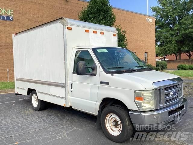 Ford E-250 Panel vans