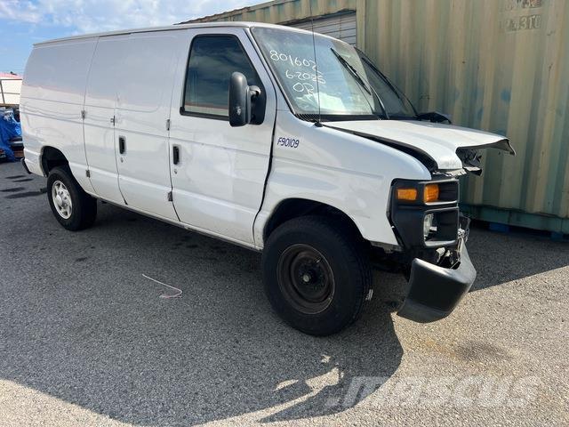 Ford E-250 Panel vans