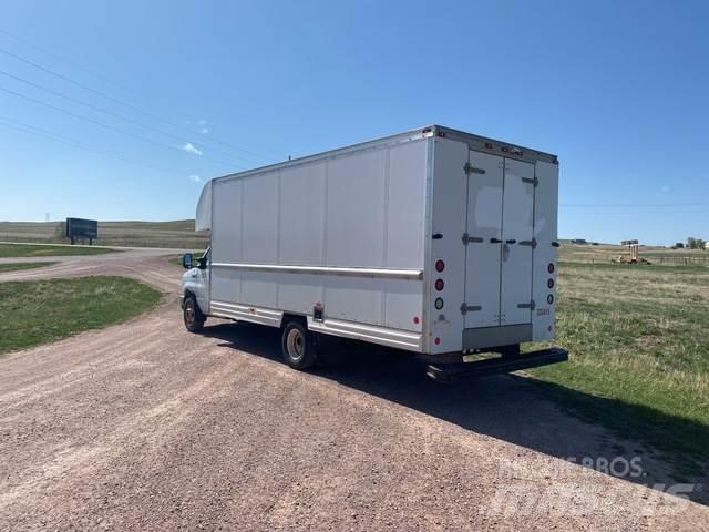Ford E-350 Panel vans