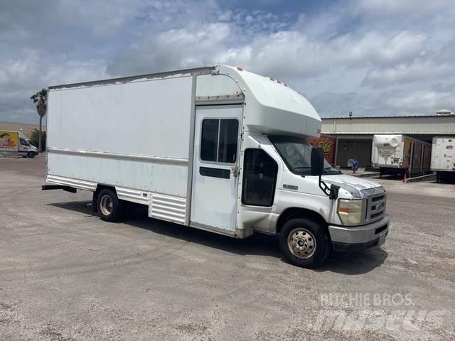 Ford E-350 Panel vans