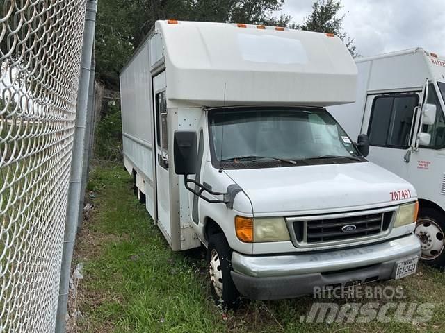 Ford E-350 Panel vans