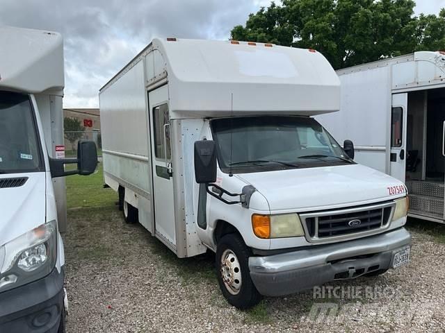 Ford E-350 Panel vans