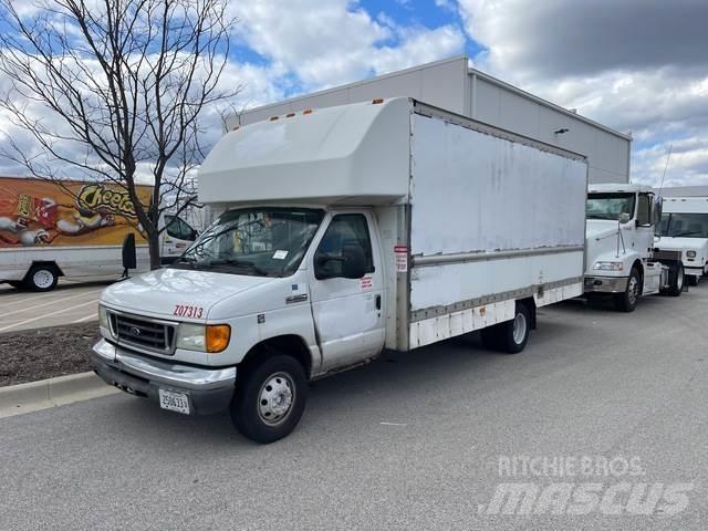 Ford E-350 Panel vans