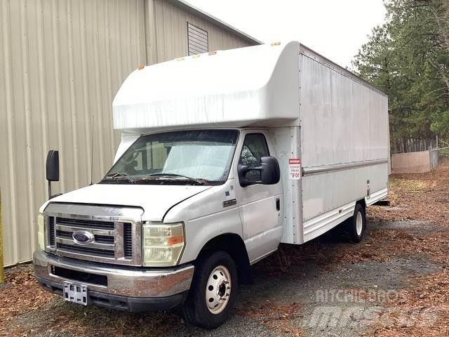 Ford E-350 Box body