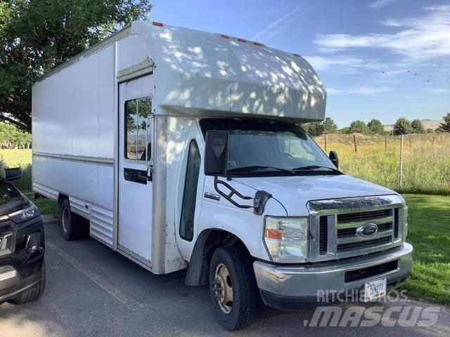 Ford E-350 Box body