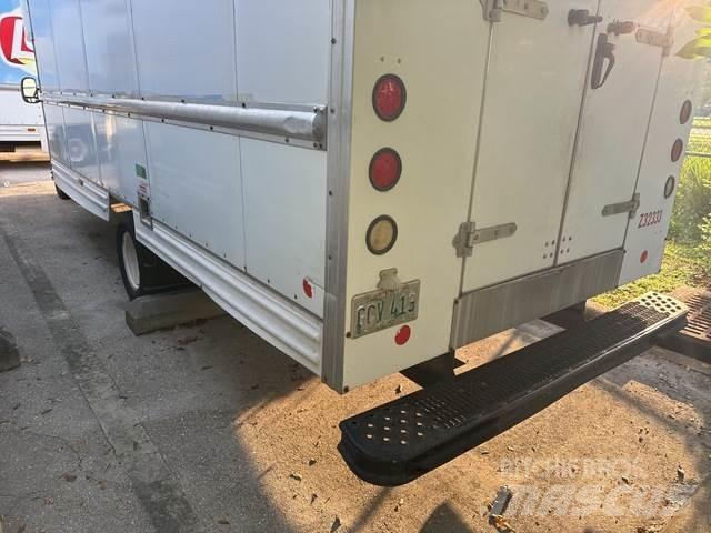 Ford E-350 Panel vans