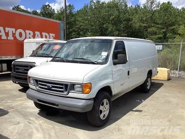 Ford E-350 Panel vans
