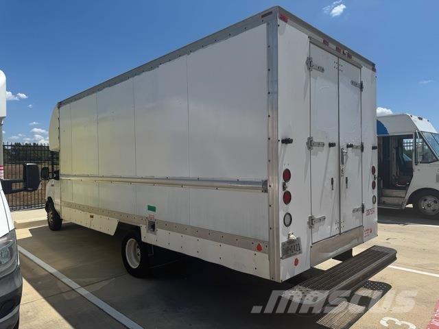 Ford E-350 Box body