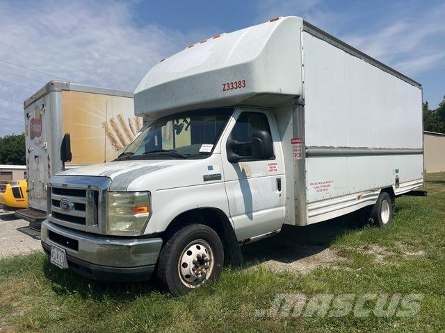 Ford E-350 Box body