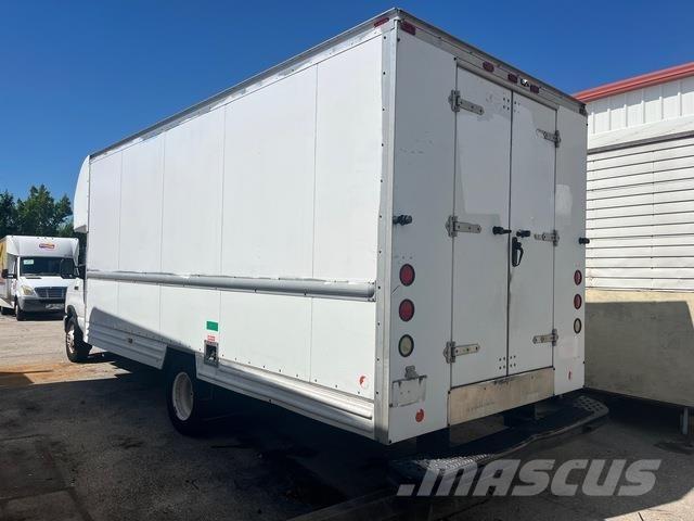 Ford E-350 Box body