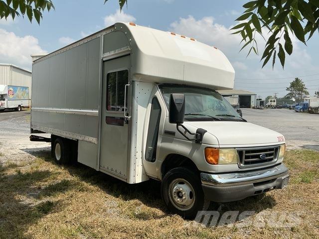Ford E-350 Box body